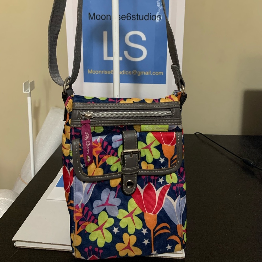Lily Bloom floral crossbody bag